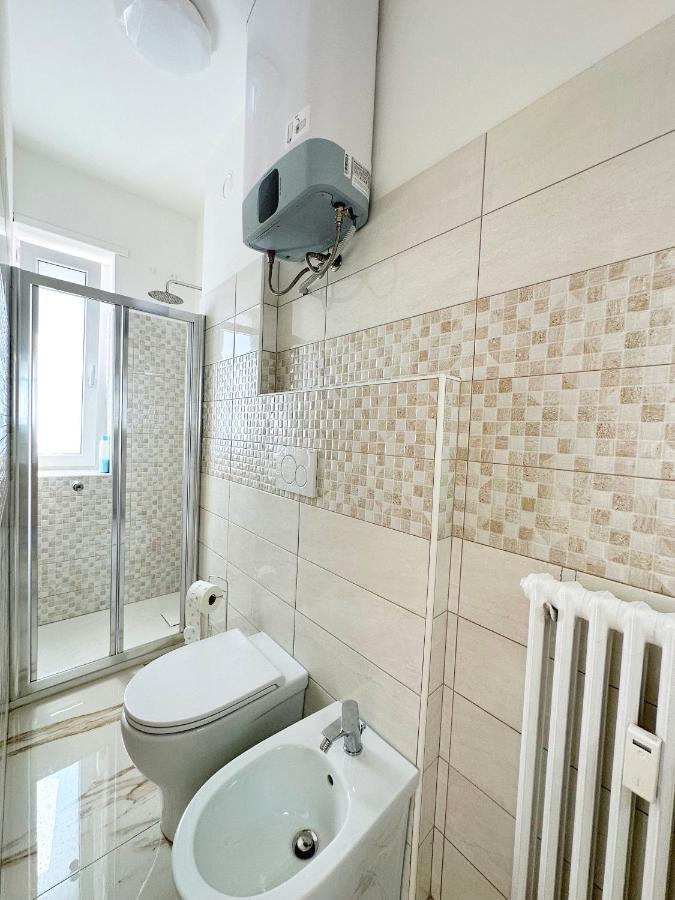 Apartament Wh - Un Posto Al Sole - Attico Monolocale Con Parcheggio Gratuito - 5 Minuti Dal Centro - Wifi San Remo Zewnętrze zdjęcie