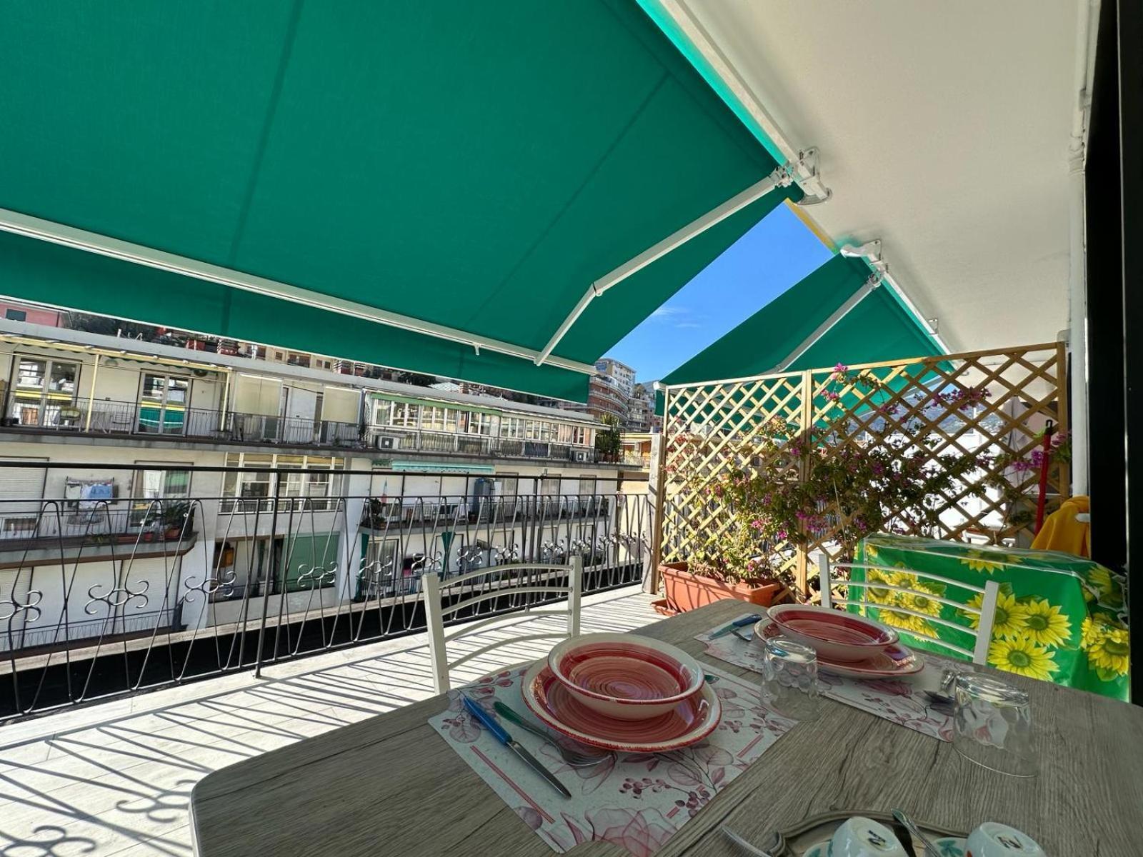 Apartament Wh - Un Posto Al Sole - Attico Monolocale Con Parcheggio Gratuito - 5 Minuti Dal Centro - Wifi San Remo Zewnętrze zdjęcie